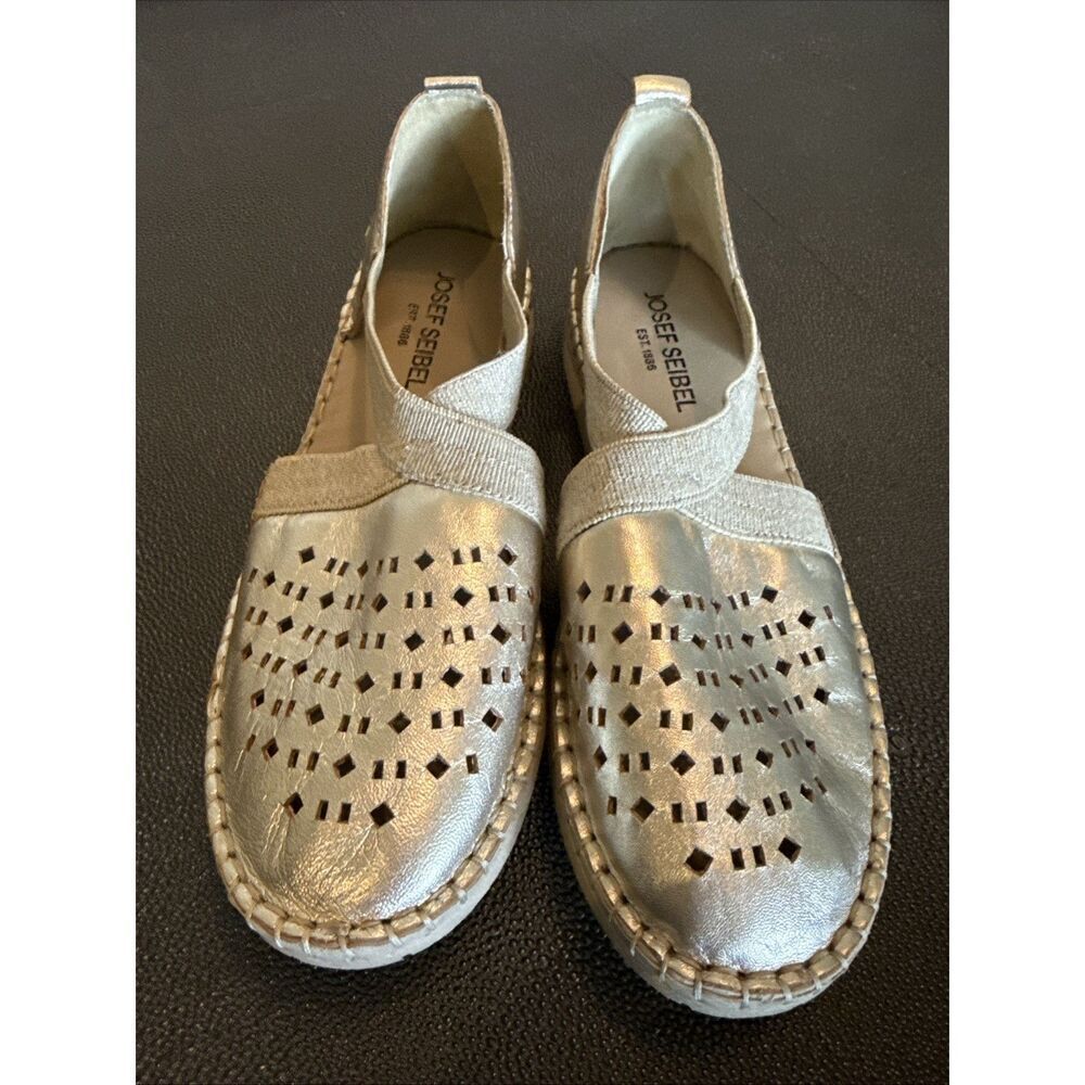 Josef Seibel Women’s Slip On Shoe Gold Color Size 39